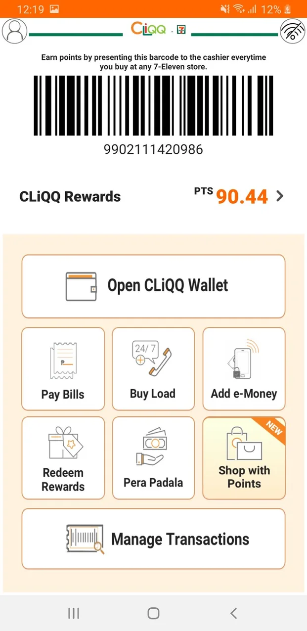 Original CLiQQ rewards screen with a barcode, points balance, a wallet button and a grid of service tiles
